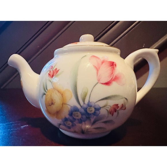 Vintage Jackson’s of Piccadilly Bone China special edition teateapot - Picture 3 of 9